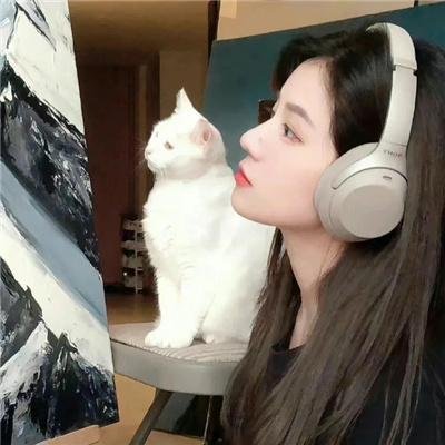 无敌的我是英雄爸爸和精灵妈妈的女儿